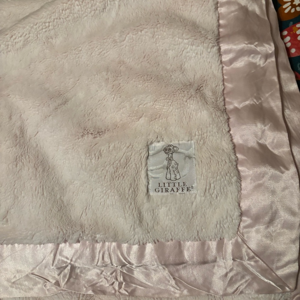 Little Giraffe Blush Plush Blanket